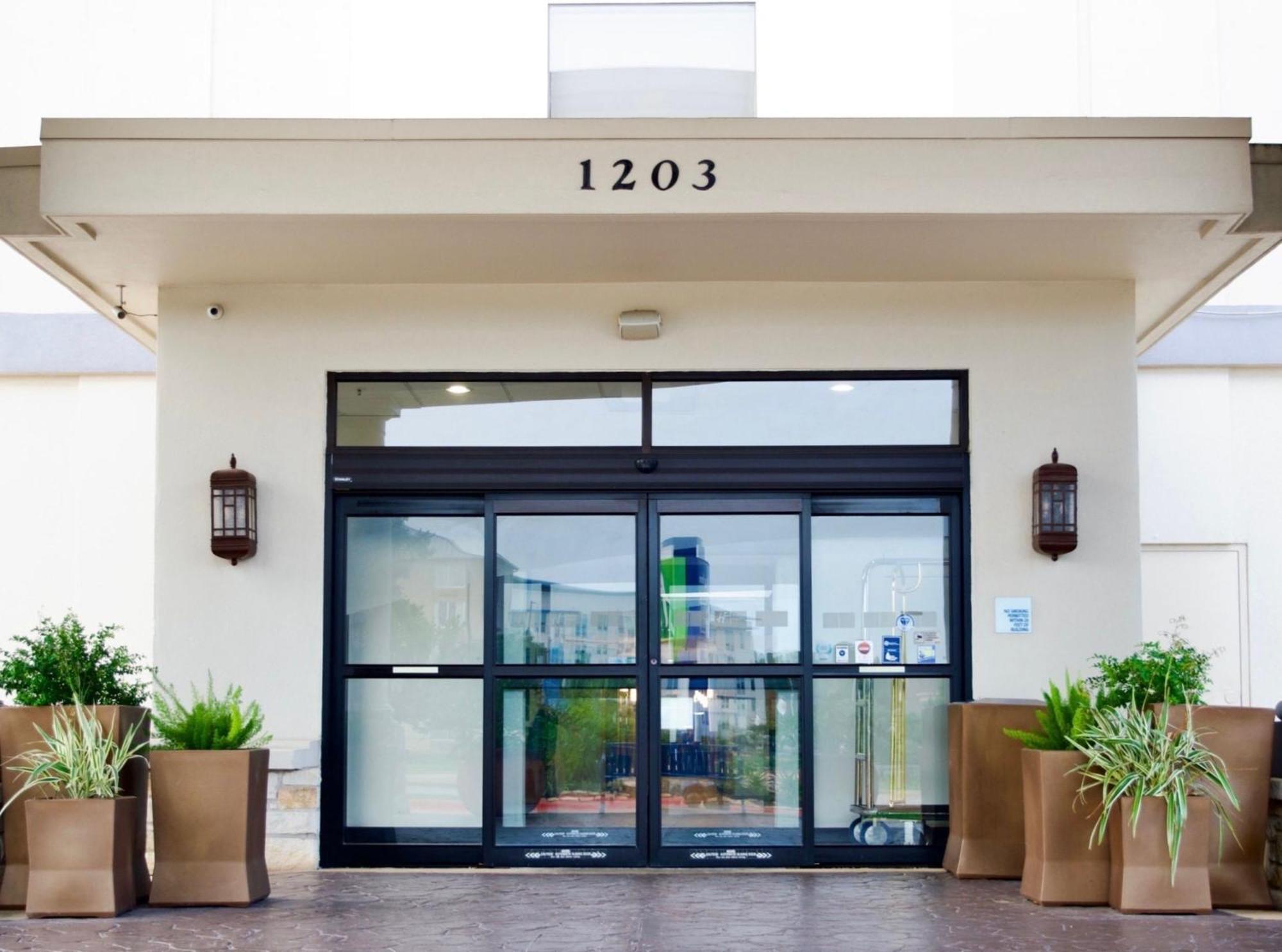 Holiday Inn Express & Suites College Station By Ihg Zewnętrze zdjęcie